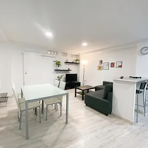 cozy-apartment-in-the-center-of-malaga.es-andalucia.com/